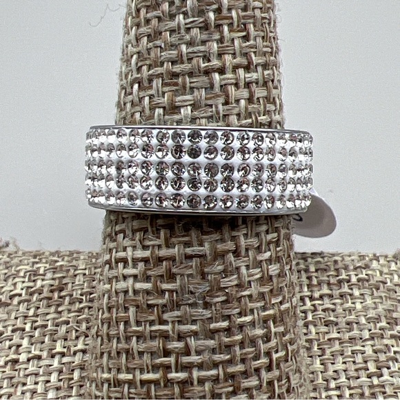 New Micro Pave Cubic Zirconia CZ Band Ring Size 8 - Picture 2 of 8